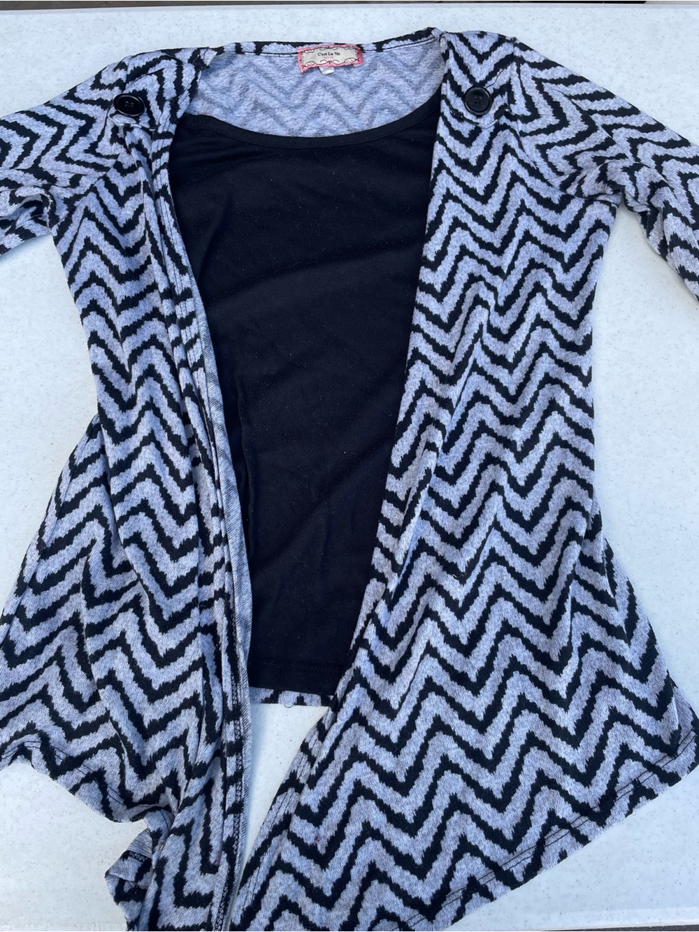 Black & Gray Chevron Open-Front Women's Sweater